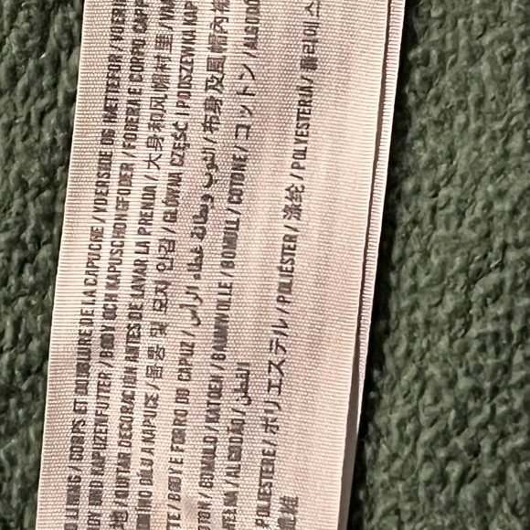 A&F hooded zip up the front hoodie with front patch pockets. - Picture 7 of 7